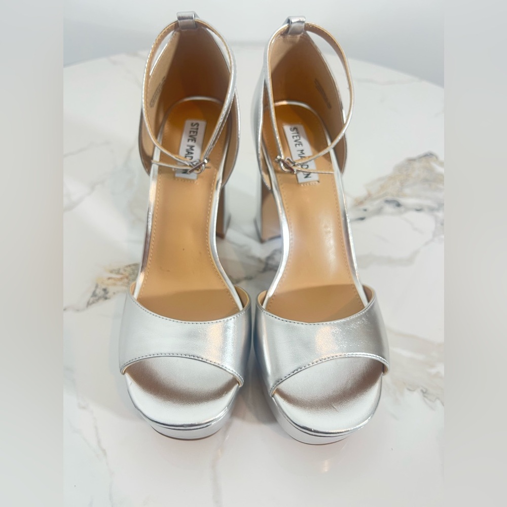Steve Madden Metallic Silver Spence Ankle Strap Heels Open Toe Women's Size 10M
